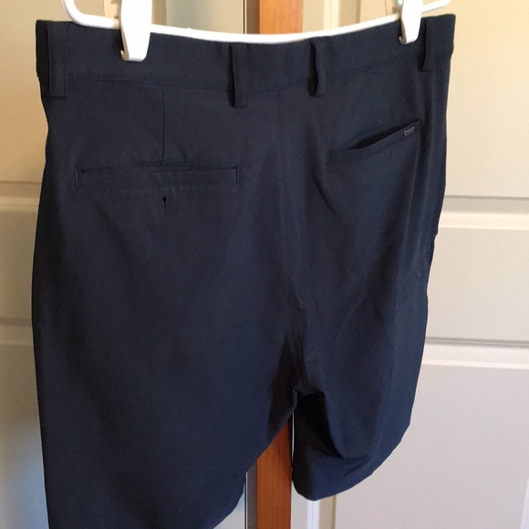 Greg Norman Mens Shorts - Picture 2 of 4